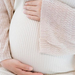 2017🇧🇬年，中国将AI发🛋🤤绵阳代孕展列为国家核心🍣增长战略，人才👫